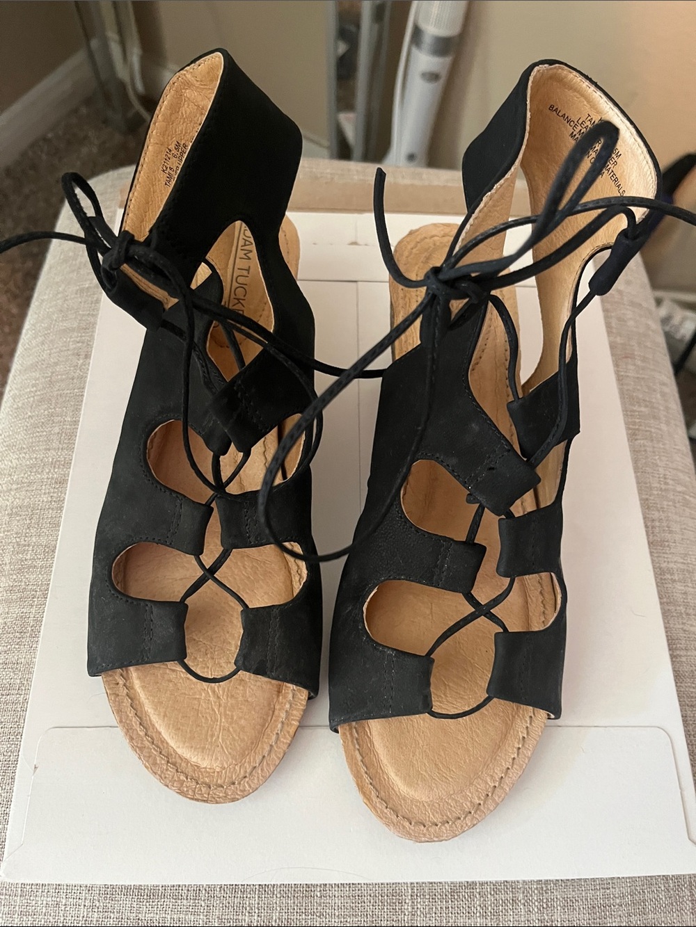 Me Too Black Lace-Up Cutout Sandals Size 6.5